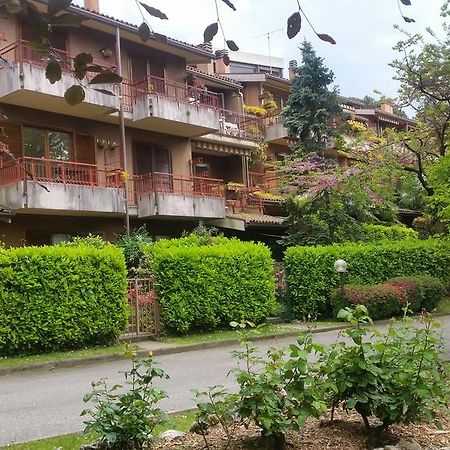 Appartamento Dellea Luino Exterior photo