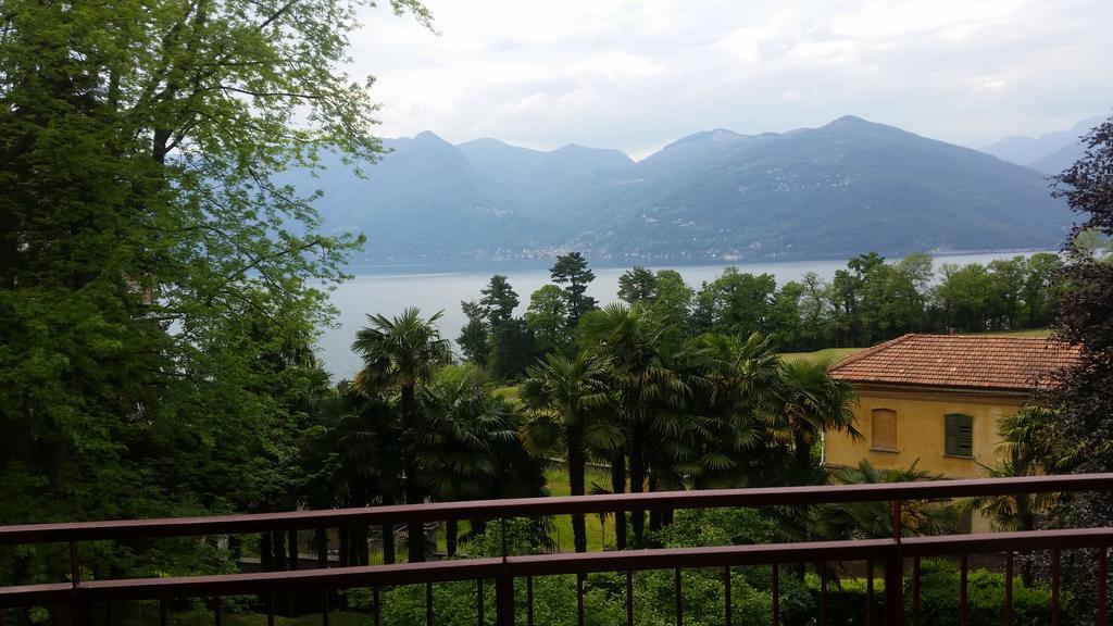Appartamento Dellea Luino Exterior photo